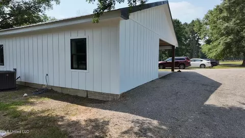 Exterior - 224 Coats Rd, Magee, MS 39111 photo 2 of 3