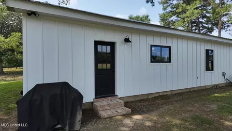 Exterior - 224 Coats Rd, Magee, MS 39111 photo 3 of 3