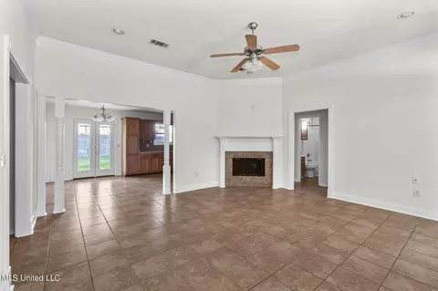 631 Briars Bnd, Brandon, MS 39042 photo 2
