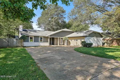 309 Pear Orchard Pl, Ridgeland, MS 39157