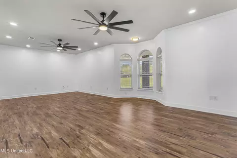 10186 Wire Rd, Vancleave, MS 39565 photo 8