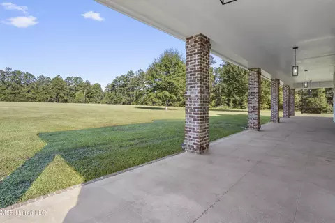 10186 Wire Rd, Vancleave, MS 39565 photo 4