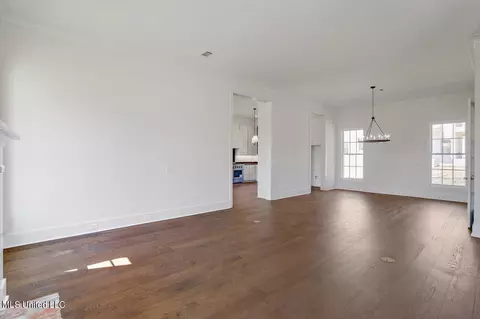 111 W Florida Blvd, Madison, MS 39110 photo 6