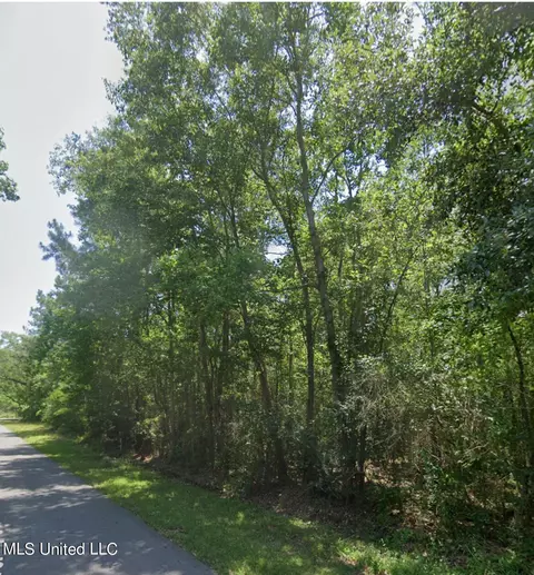 F Road, Biloxi, MS 39532