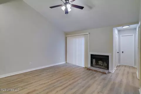 804 Harbor Bend Dr, Brandon, MS 39047 photo 4