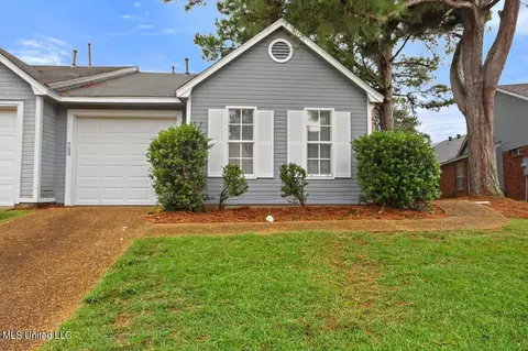 804 Harbor Bend Dr, Brandon, MS 39047