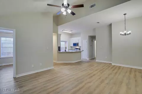 804 Harbor Bend Dr, Brandon, MS 39047 photo 5