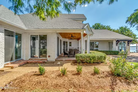 Exterior - 92 Grandview Cir, Brandon, MS 39047 photo 11 of 17