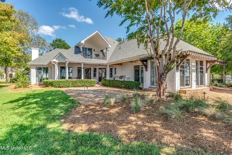 Exterior - 92 Grandview Cir, Brandon, MS 39047 photo 9 of 17