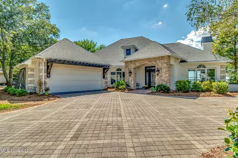 Exterior - 92 Grandview Cir, Brandon, MS 39047 photo 8 of 17