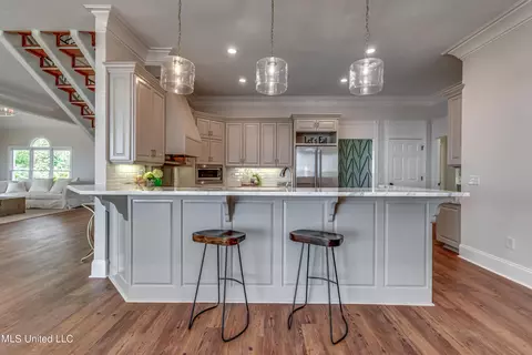 Kitchen - 92 Grandview Cir, Brandon, MS 39047 photo 6 of 7