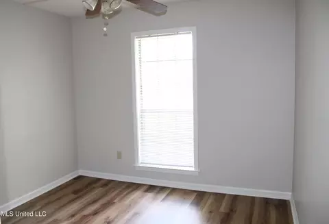 Bedroom - 6724 Persimmon Cv, Olive Branch, MS 38654 photo 2 of 6