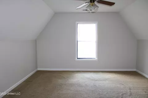 Bedroom - 6724 Persimmon Cv, Olive Branch, MS 38654 photo 6 of 6