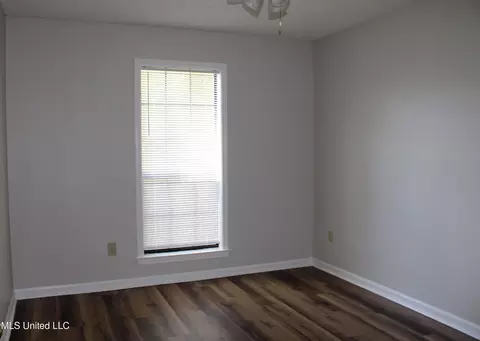 Bedroom - 6724 Persimmon Cv, Olive Branch, MS 38654 photo 3 of 6