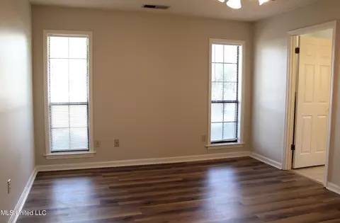 Bedroom - 6724 Persimmon Cv, Olive Branch, MS 38654 photo 1 of 6