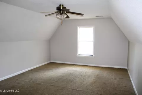 Bedroom - 6724 Persimmon Cv, Olive Branch, MS 38654 photo 5 of 6