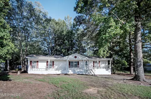 318 Lake Harbor Rd, Brandon, MS 39047