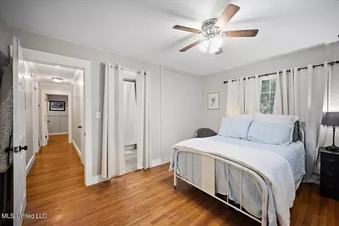 Bedroom - 5438 Pine Lane Dr, Jackson, MS 39211 photo 3 of 4