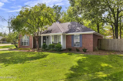 405 Sawtooth Cv, Brandon, MS 39047