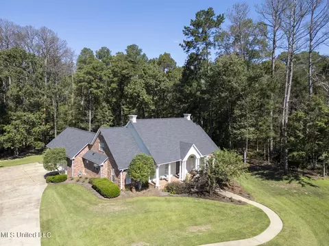 109 Countryside Dr, Brandon, MS 39047