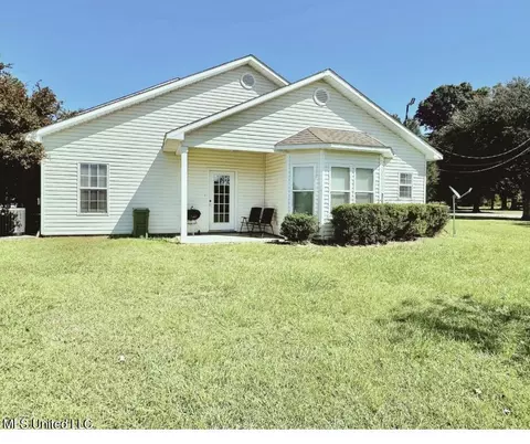 7301 Big Point Rd, Moss Point, MS 39562 photo 4