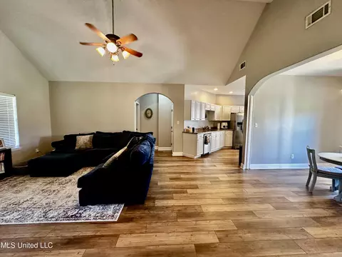 7301 Big Point Rd, Moss Point, MS 39562 photo 13