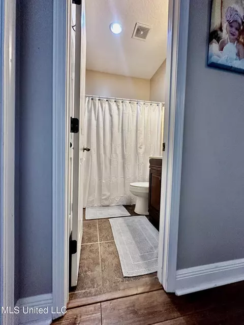 7301 Big Point Rd, Moss Point, MS 39562 photo 16