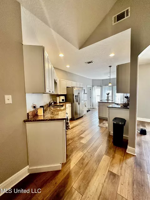 7301 Big Point Rd, Moss Point, MS 39562 photo 6