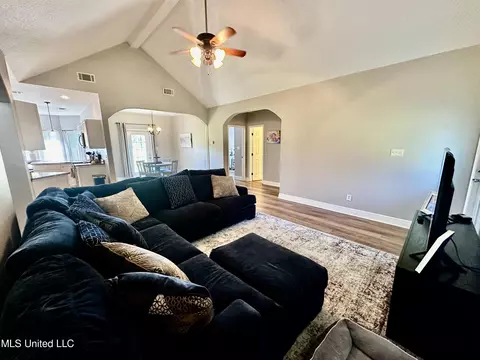 7301 Big Point Rd, Moss Point, MS 39562 photo 14