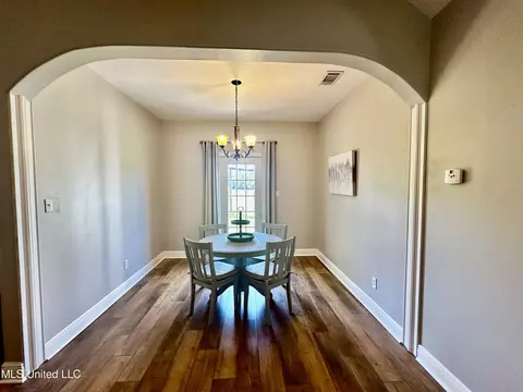 7301 Big Point Rd, Moss Point, MS 39562 photo 10