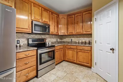 104 Mossy Oak Rd, Lucedale, MS 39452 photo 5