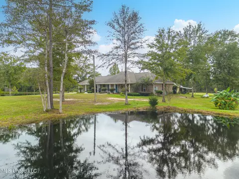 130 Morrison Dr, Lucedale, MS 39452 photo 2