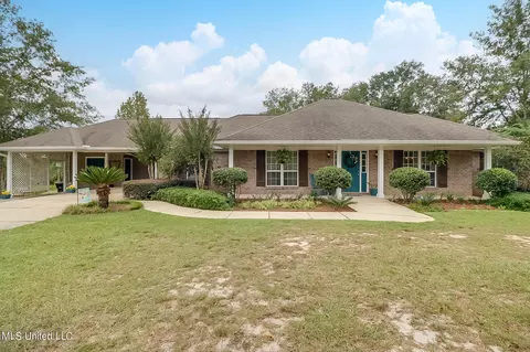 130 Morrison Dr, Lucedale, MS 39452
