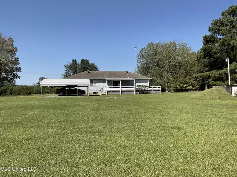 Exterior - 845 Fulmer Rd, Como, MS 38619 photo 5 of 5
