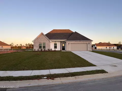 7228 Pencarrow Cir, Ocean Springs, MS 39564