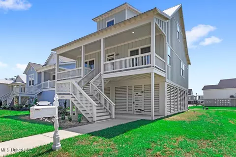 4725 Finley St, Gulfport, MS 39501