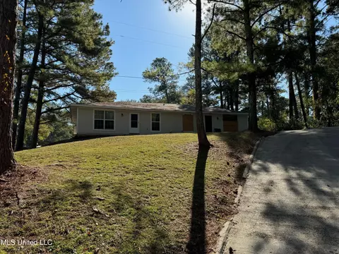 239-241 Lawrence Rd, Jackson, MS 39206