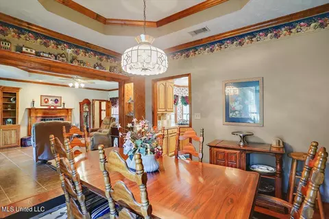 Dining - 117 Hall Dr, Brandon, MS 39042 photo 4 of 4