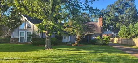 319 Millcreek Dr, Brandon, MS 39047