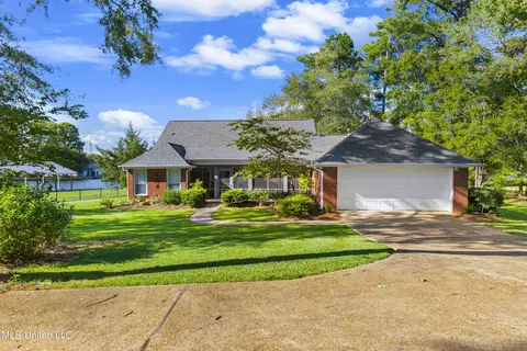 103 Easton Ct, Madison, MS 39110