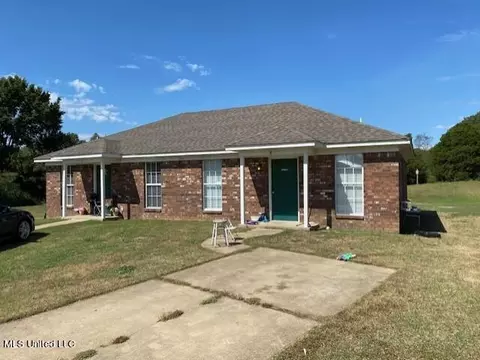 204 Jordan Cv #A&B, Senatobia, MS 38668