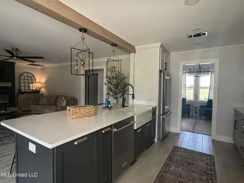 Kitchen - 3702 Union Rd, Sardis, MS 38666 photo 9 of 15