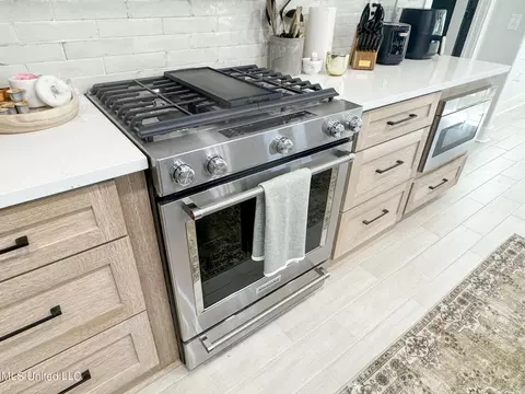 Kitchen - 3702 Union Rd, Sardis, MS 38666 photo 11 of 15