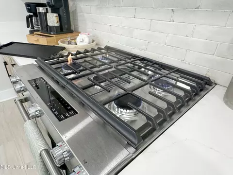 Kitchen - 3702 Union Rd, Sardis, MS 38666 photo 12 of 15