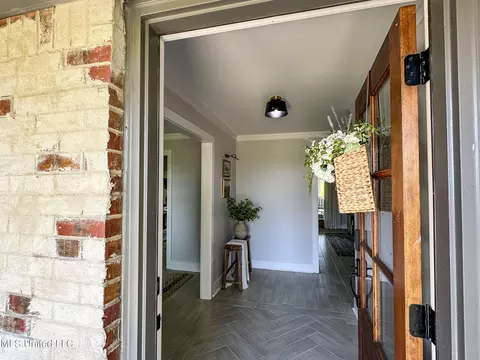 Entry Way - 3702 Union Rd, Sardis, MS 38666 photo 1 of 13