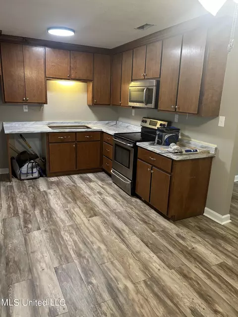 3808 Fairhaven Dr, Moss Point, MS 39562 photo 5