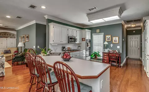 Kitchen - 248 Terrace Dr, Brandon, MS 39042 photo 2 of 6