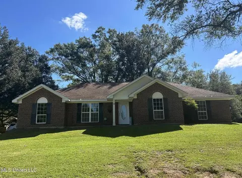 1116 Howell Tanner Chapel Rd, Lucedale, MS 39452