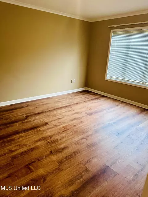 Bedroom - 16 Park Crest Pl, Jackson, MS 39211 photo 1 of 2