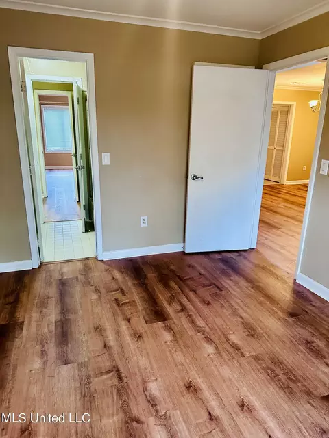 Bedroom - 16 Park Crest Pl, Jackson, MS 39211 photo 2 of 2